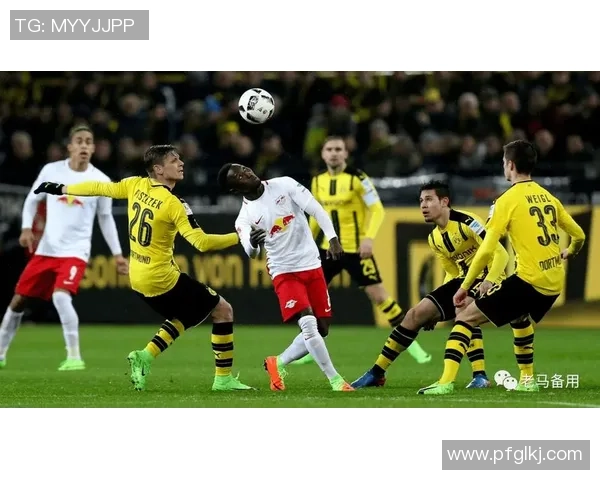 世界杯激战莱比锡与巴萨0比0平局红牌事件引发全场热议