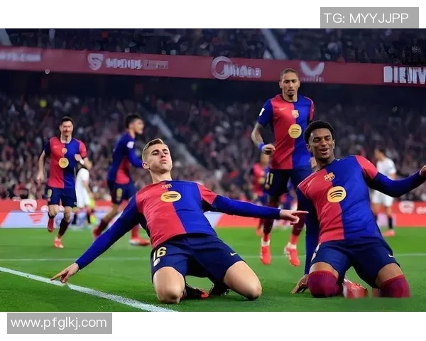 友谊赛精彩对决拜仁与那不勒斯战成平局补时进球引发全场狂欢