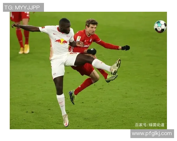 中超激战曼联小胜莱比锡点球大战成全场焦点瞬间 中超激战曼联小胜莱比锡点球大战成全场焦点瞬间