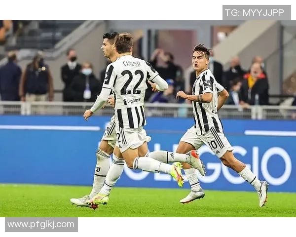 欧冠激战尤文图斯6比2波尔图点球争议引发全场热议 欧冠激战尤文图斯6比2波尔图点球争议引发全场热议